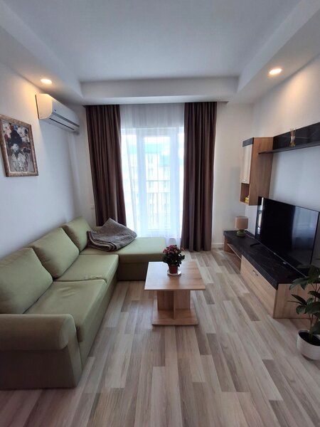 Cosmopolis, garsoniera moderna, loc de parcare inclus,