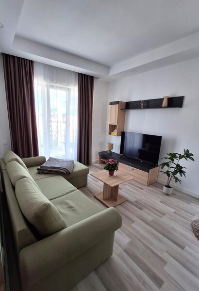 Cosmopolis, garsoniera moderna, loc de parcare inclus,